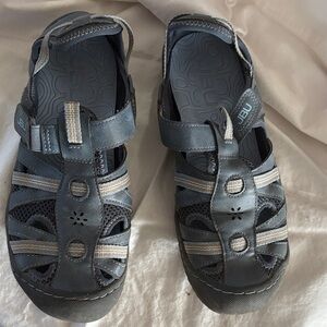 JBU Women's Blue and Gray Sandals
